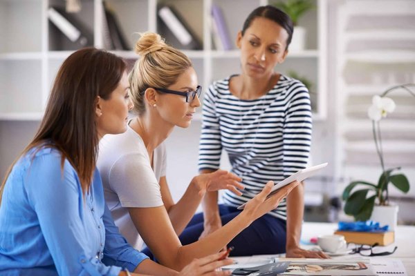 Where in Northern Ireland can tourists learn about the Titanic's construction in detail?